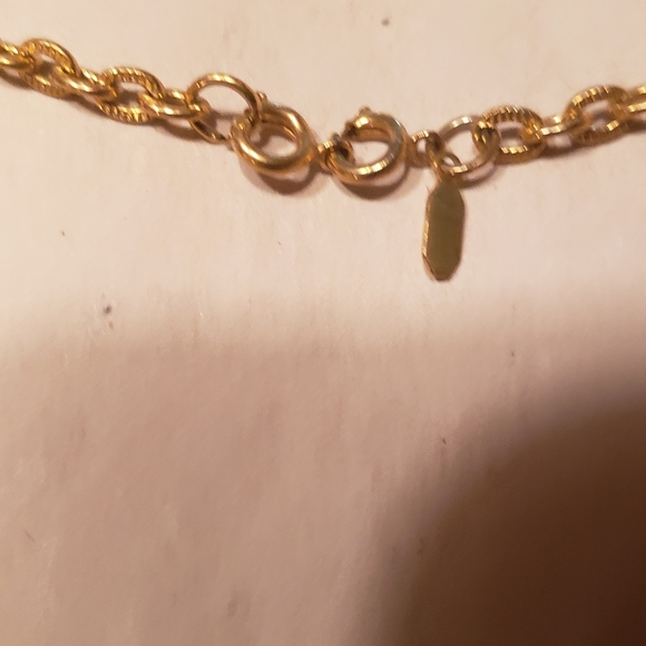 Vintage Sarah Coventry Goldtone Chain with Butterfly Charms 30 Inches Long - Picture 3 of 6